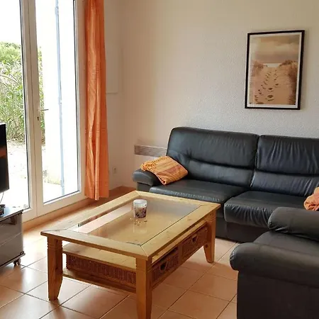 Jc36 : 4 Pieces 6 Couchages Villa *